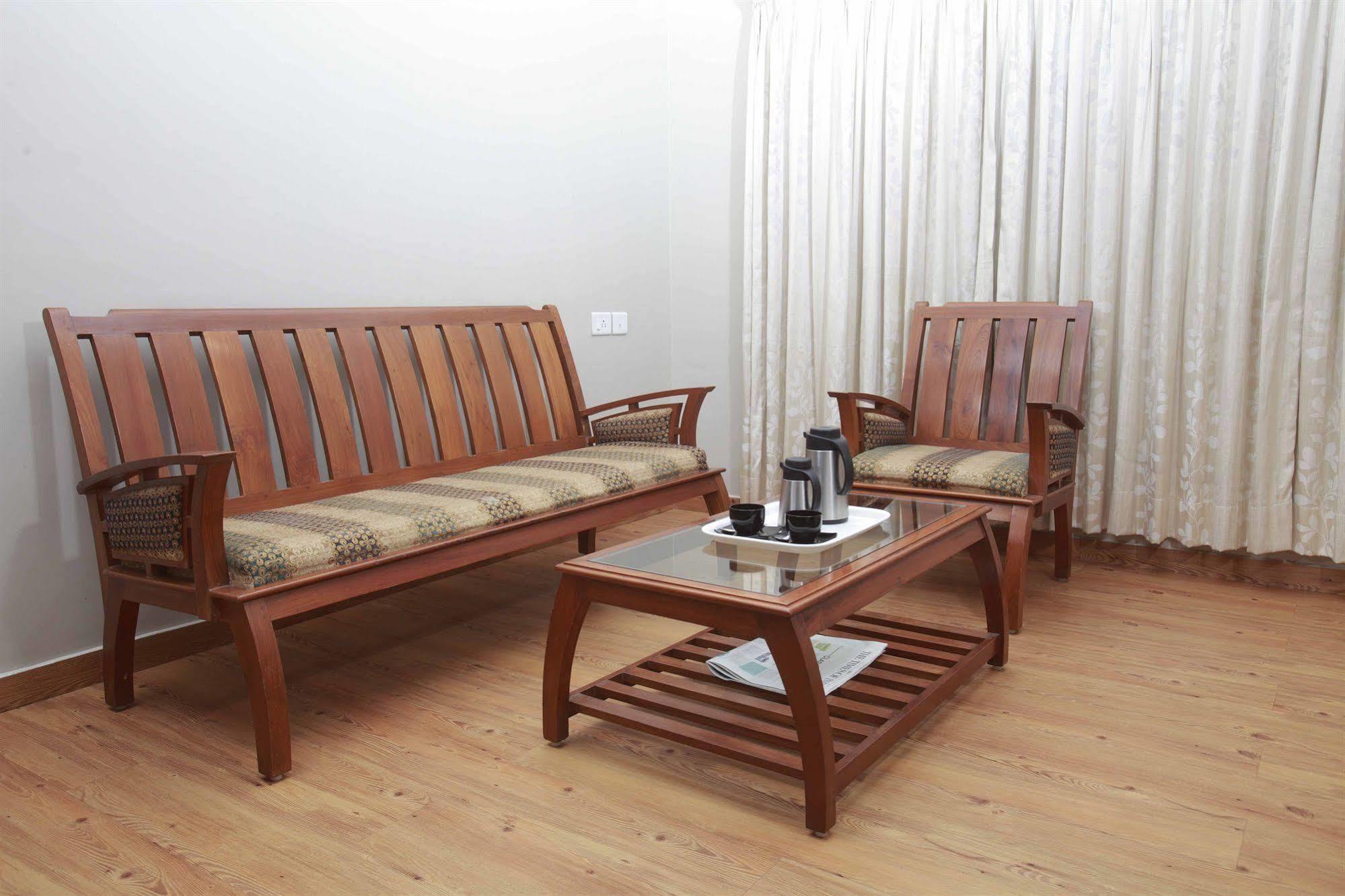 Hotel Crescent Inn Chennai Esterno foto