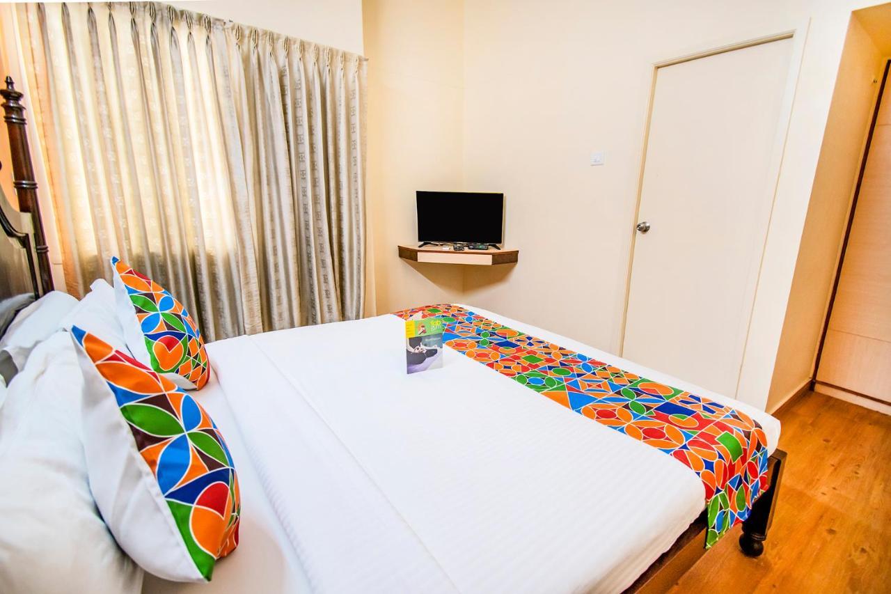 Hotel Crescent Inn Chennai Esterno foto