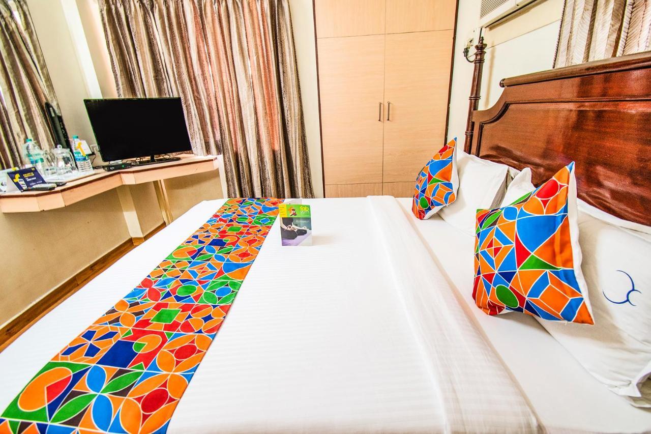 Hotel Crescent Inn Chennai Esterno foto