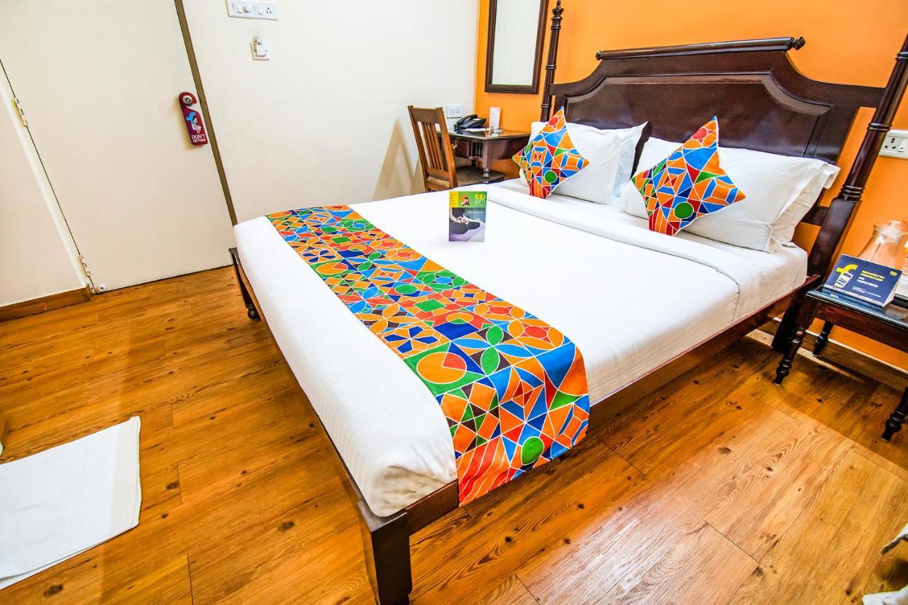 Hotel Crescent Inn Chennai Esterno foto