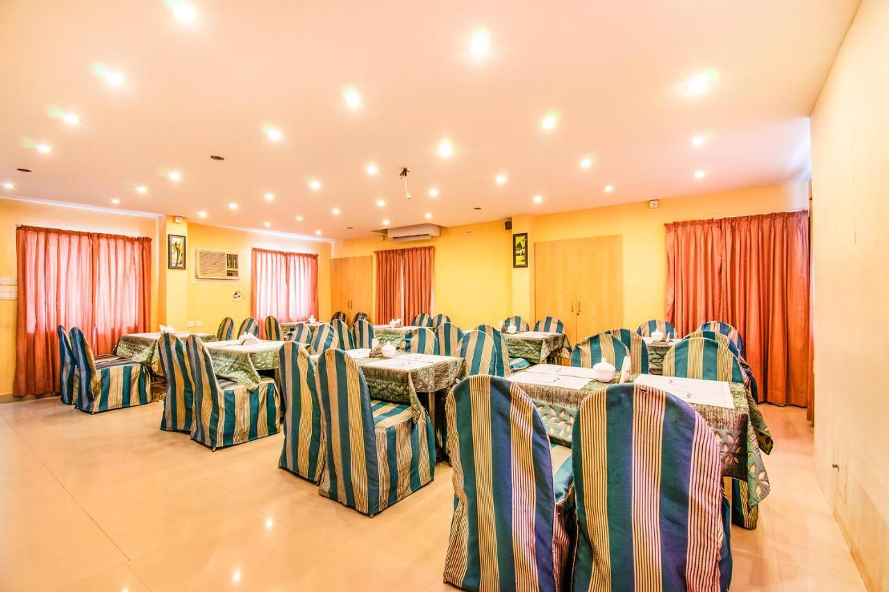 Hotel Crescent Inn Chennai Esterno foto