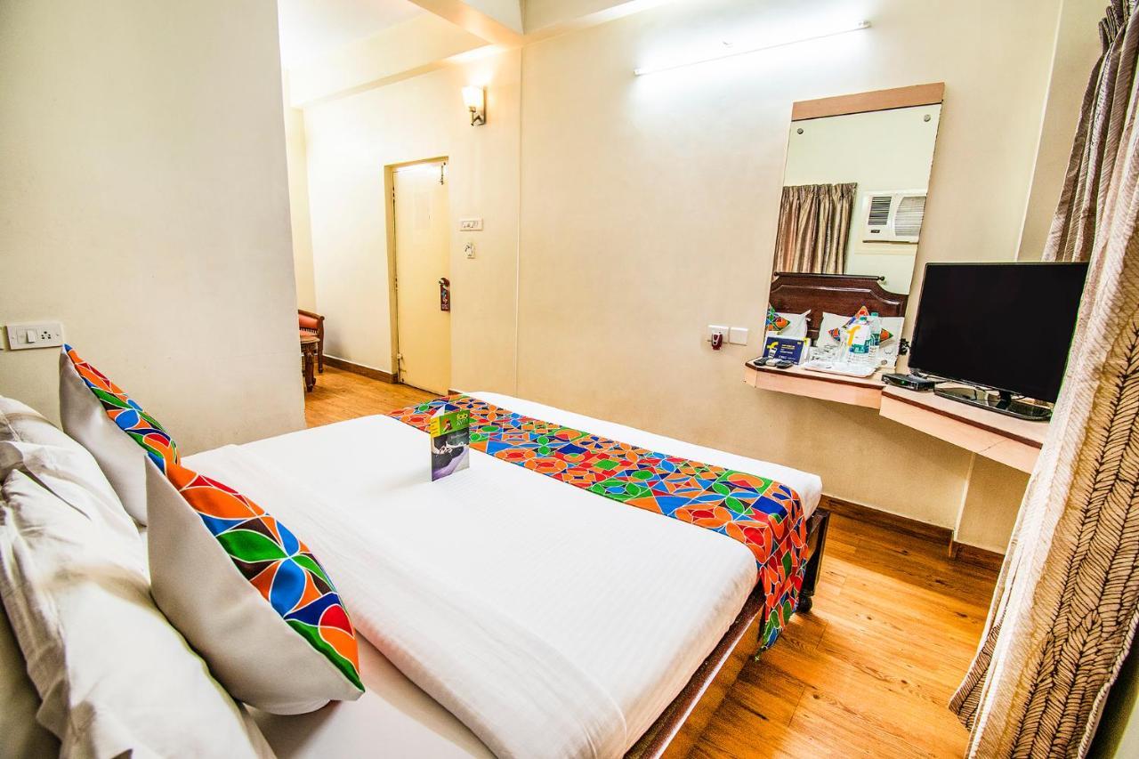Hotel Crescent Inn Chennai Esterno foto