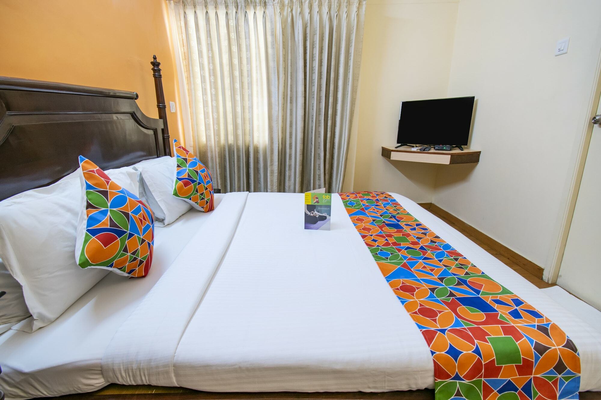 Hotel Crescent Inn Chennai Esterno foto